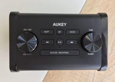 image Test du radioréveil Aukey avec enceinte Bluetooth et minuterie de sommeil 4