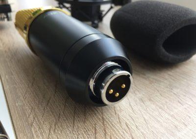 image Test du kit microphone et support de microphone à bras ciseaux Aukey 6