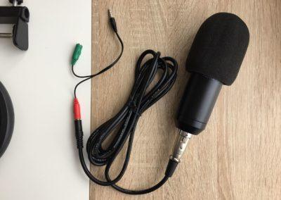image Test du kit microphone et support de microphone à bras ciseaux Aukey 8